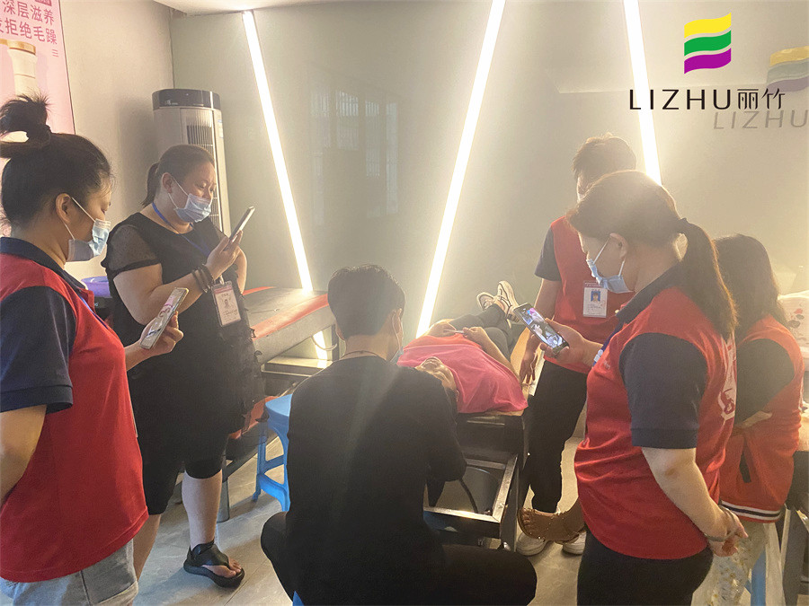 美發(fā)洗護課程:洗頭時如何控制洗發(fā)水用量？