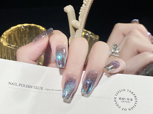 法式貓眼美甲，南寧美甲學(xué)校排行推薦