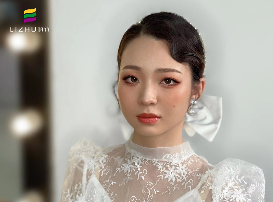 婉約韓式新娘 ，廣西專業(yè)化妝培訓(xùn)造型學(xué)校作品