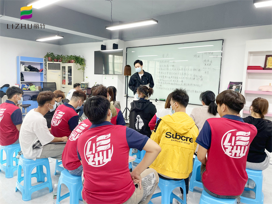 生姜洗頭的好處？南寧美發(fā)洗護(hù)學(xué)校理論講解