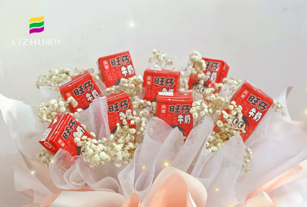 網(wǎng)紅大零食花束，南寧婚慶花藝培訓學校作品