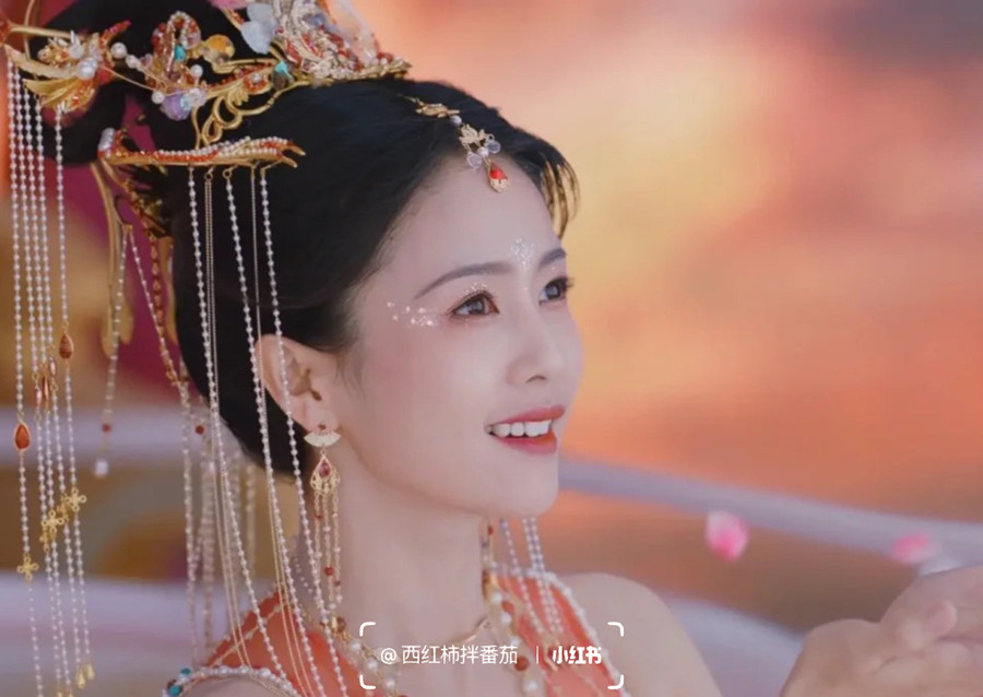 白鹿國(guó)風(fēng)眼妝教程，南寧培訓(xùn)美妝