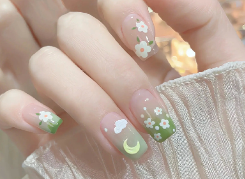 可愛甜心美甲，廣西美甲網(wǎng)紅造型班推薦