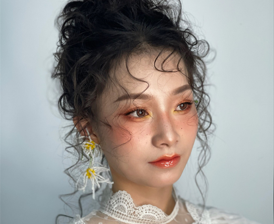 日系風尚新娘，廣西新娘造型彩妝學校作品