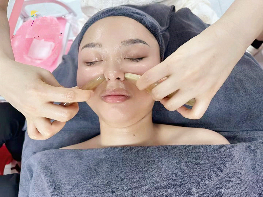 南寧學面部管理：面部刮（gua）痧的好處