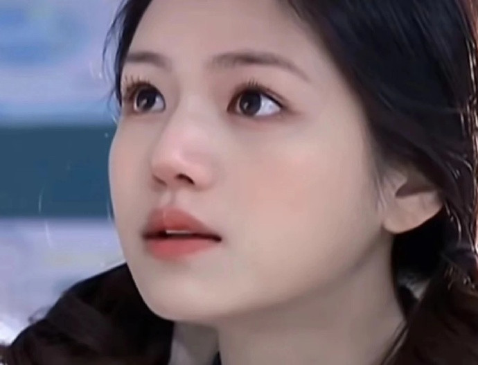 消腫減齡眼妝，廣西化妝基礎(chǔ)班教程