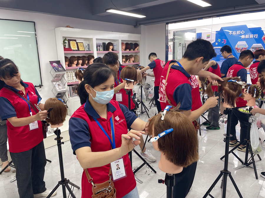 圓形堆積技巧，廣西剪發(fā)基礎培訓分享