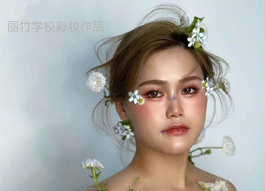 抽絲新娘造型，零基礎(chǔ)學化妝作品