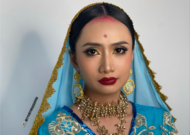 異域風(fēng)情印度妝，南寧化妝培訓(xùn)舞臺妝