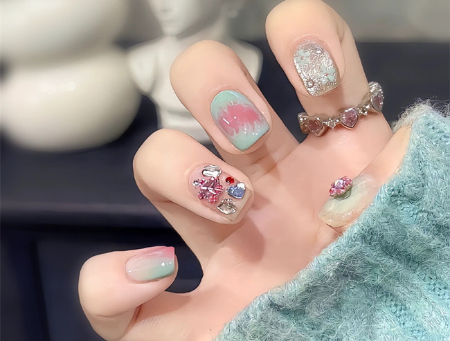 適合短圓甲的秋冬氛圍美甲，南寧美甲推薦