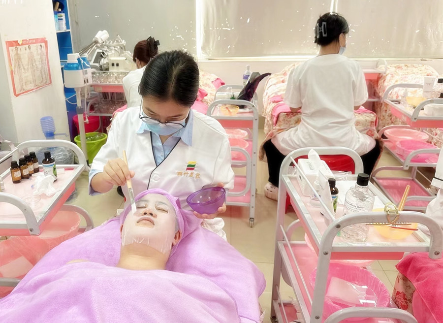 冬季護(hù)膚的誤區(qū)，南寧學(xué)美容面部管理