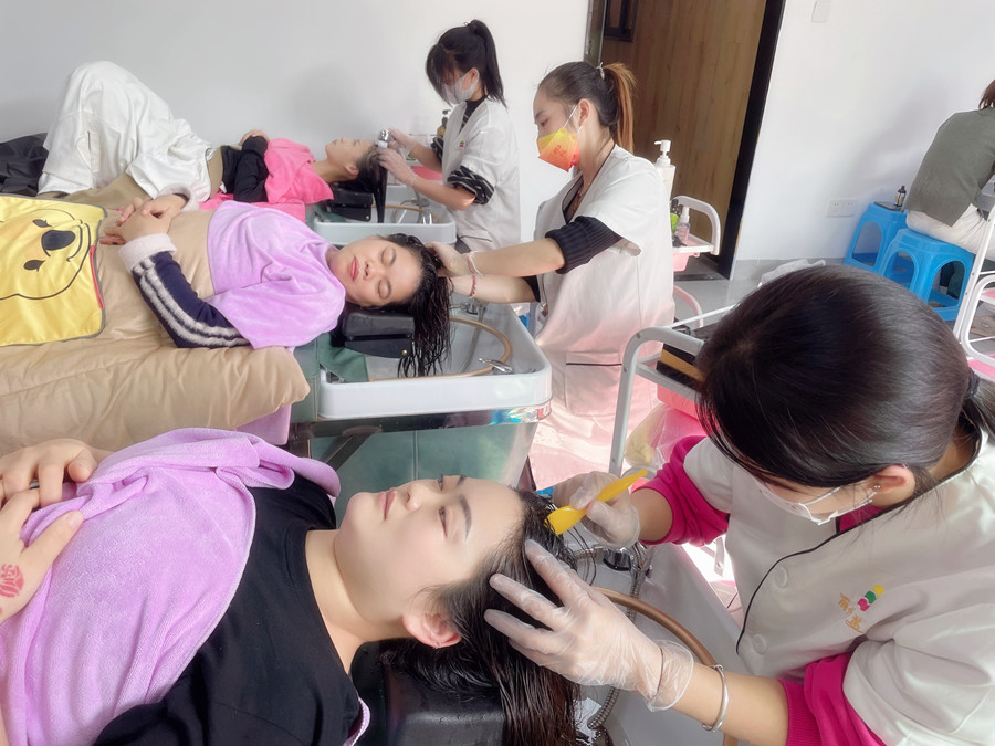 南寧頭療師：為什么越來越多人學頭療養(yǎng)發(fā)？