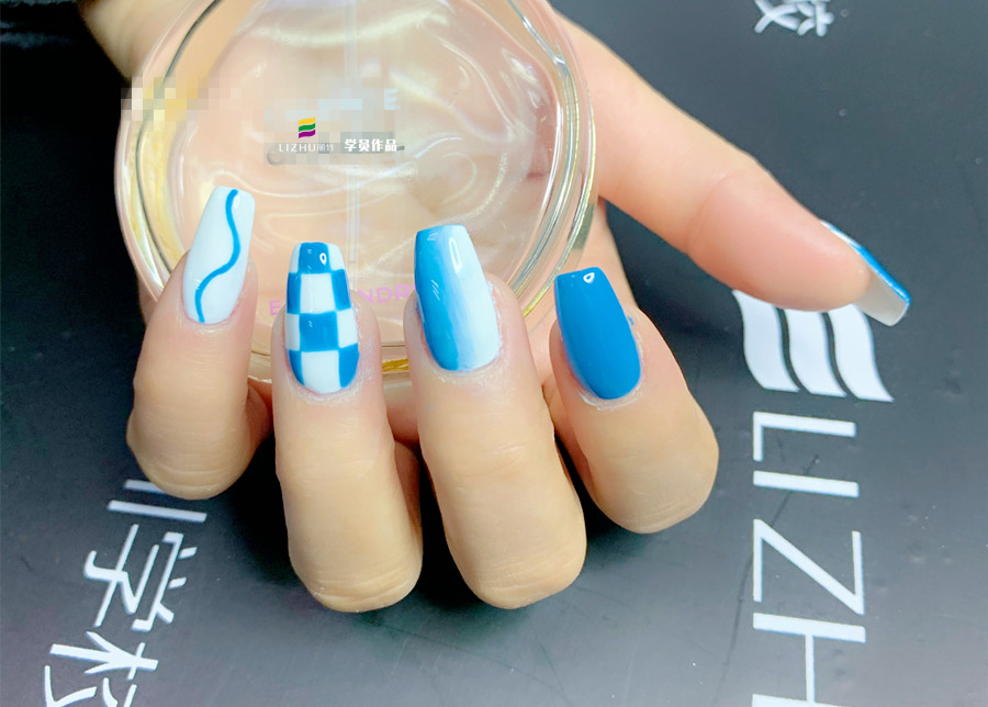 指甲油顏色選擇的技巧，美甲基礎講解