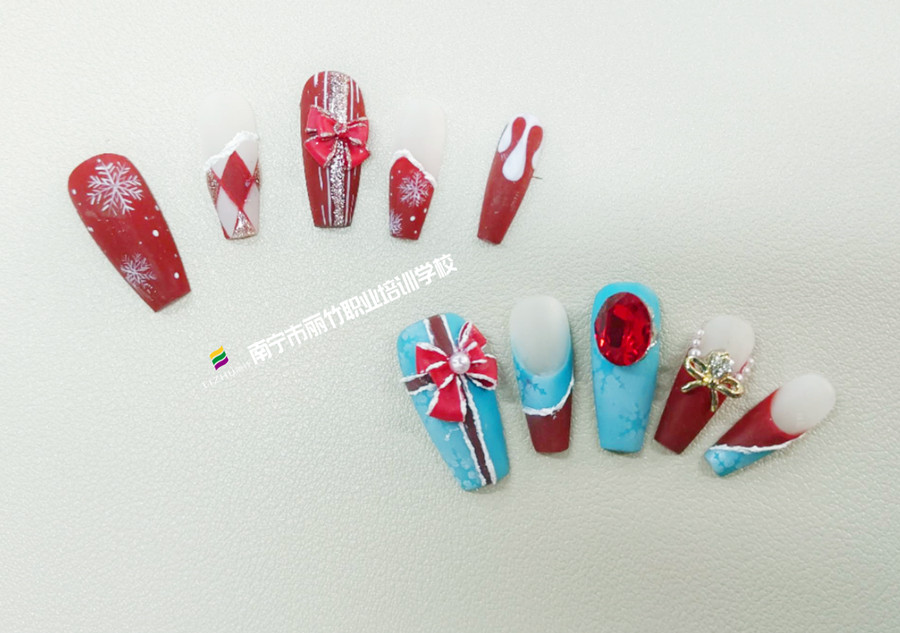 圣誕主題美甲，廣西美甲教育學員作品
