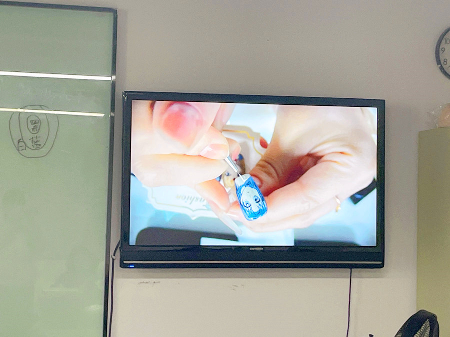 美少女戰(zhàn)士卡通美甲，廣西美甲專業(yè)作品