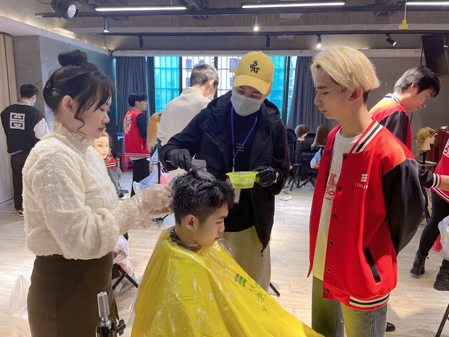 染發(fā)實用技巧，南寧燙染學(xué)校作品