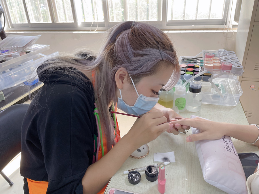 南寧美甲進修，零基礎(chǔ)美甲學(xué)習(xí)作品