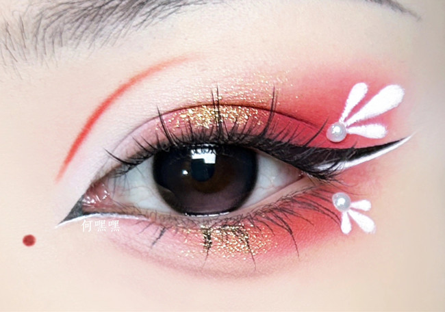 ?玉蘭花眼妝教程，零基礎(chǔ)化妝學(xué)習(xí)