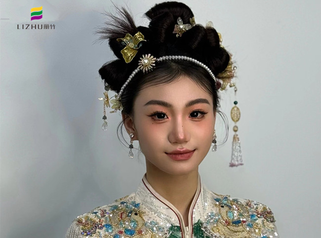  新中式秀禾造型，廣西新娘妝容造型培訓(xùn)