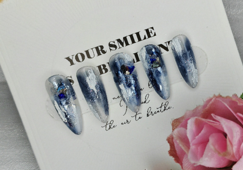 冰川暈染美甲，廣西美甲短期培訓(xùn)班課堂作品