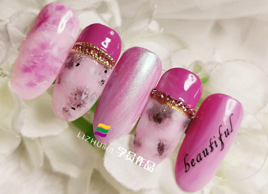 美甲暈染糊成團(tuán)的原因，南寧美甲培訓(xùn)課程講解