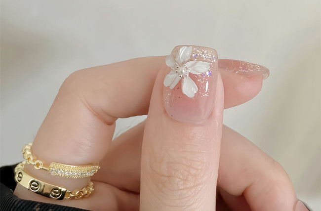 仙女必備顯白短款美甲，廣西美甲排行榜推薦