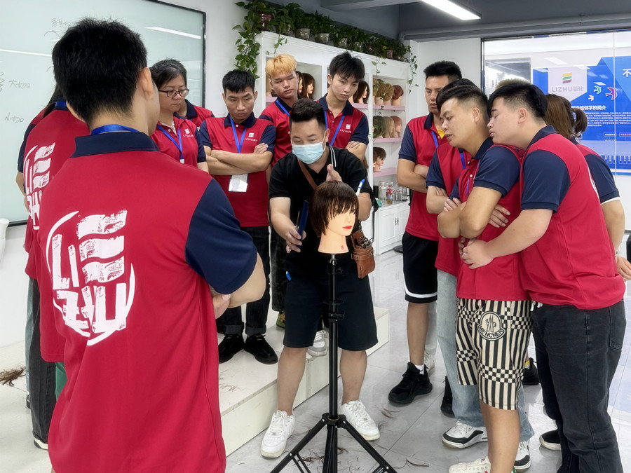 均等層次修剪，南寧美發(fā)基礎(chǔ)教案知識