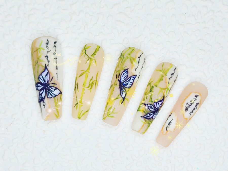 新中式美甲，告訴你南寧美甲去哪里學(xué)比較好？