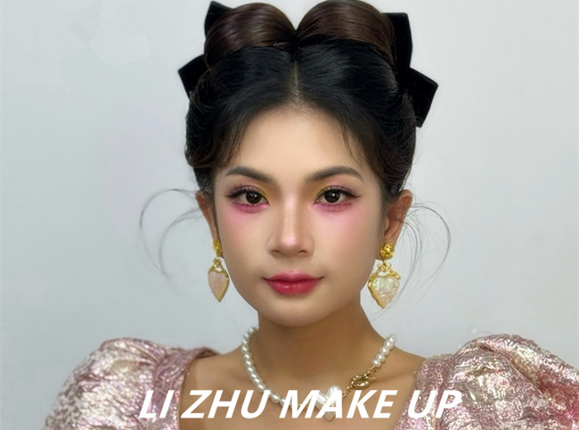 在逃公主造型，告訴南寧專業(yè)彩妝去哪學(xué)南寧專業(yè)彩妝去哪學(xué)？