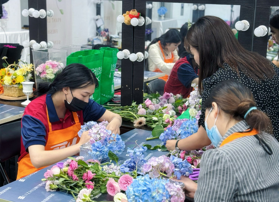 優(yōu)雅瀑布桌花布置，學花藝沒經驗