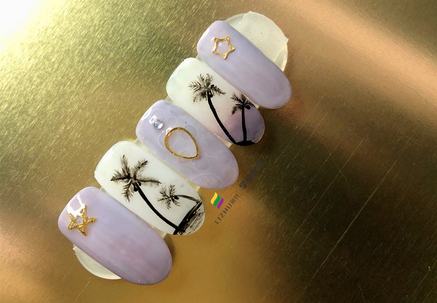 夏日椰樹(shù)美甲，零經(jīng)驗(yàn)在廣西學(xué)美甲學(xué)員作品