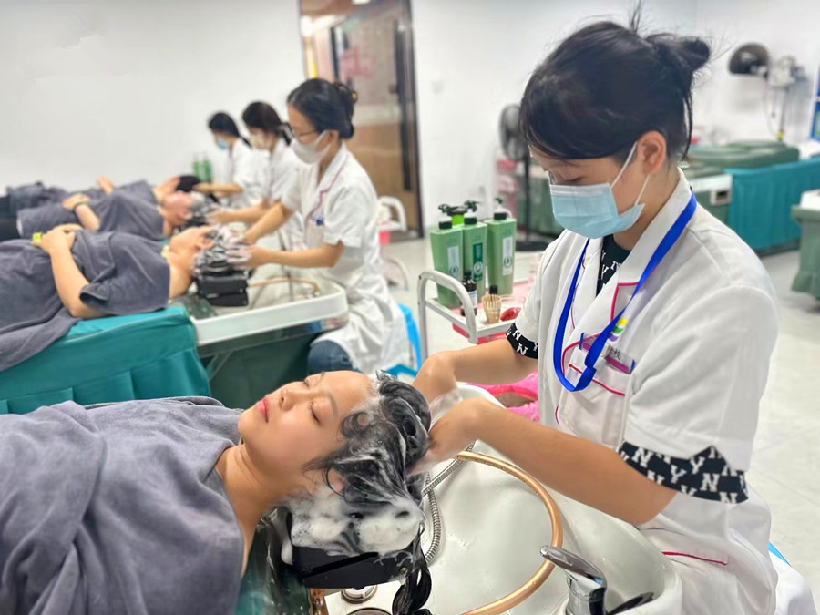 頭療養(yǎng)發(fā)有什么項(xiàng)目？南寧頭療培訓(xùn)學(xué)校課程講解