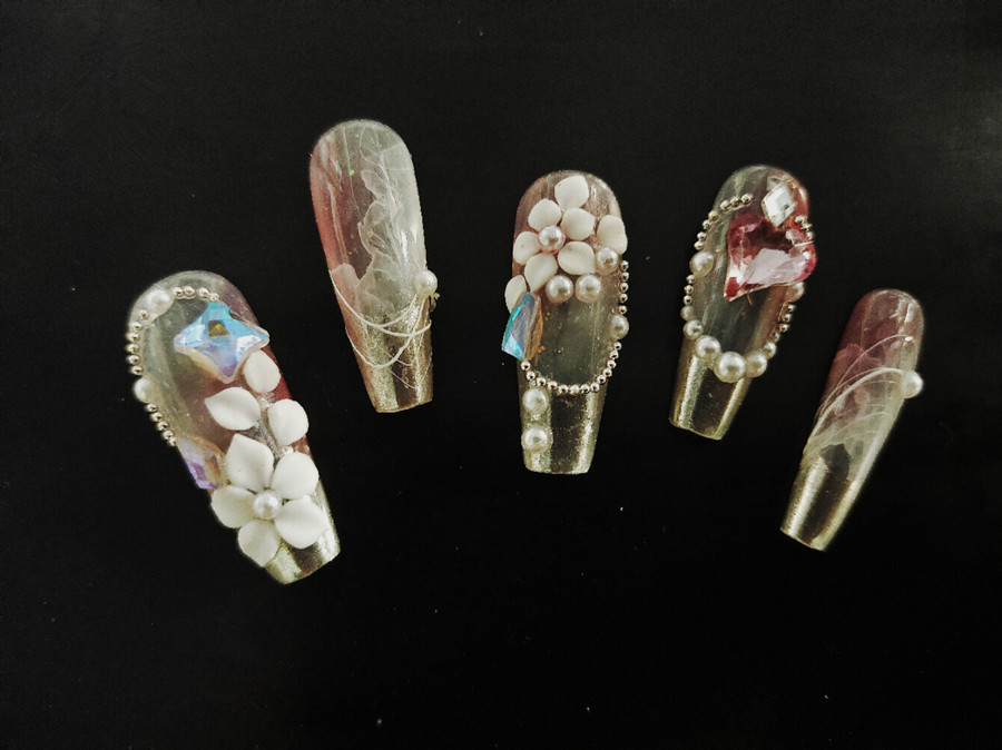 秋冬款尖花美甲，廣西美甲造型