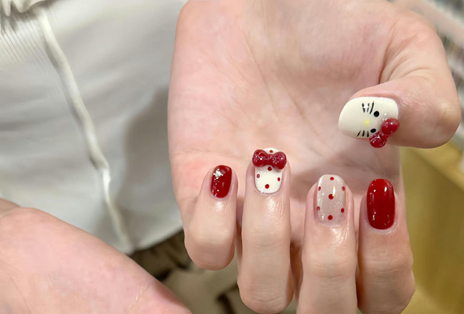 適合秋天做的美甲，廣西省美甲學(xué)校分享