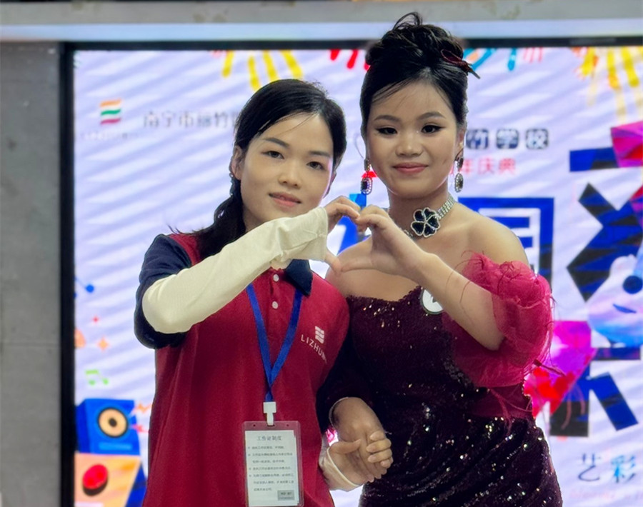 禮服晚宴造型，南寧專業(yè)新娘妝跟妝