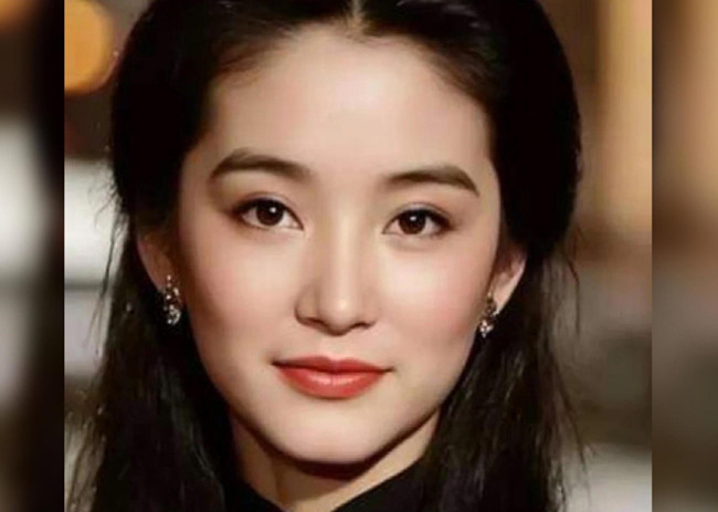 南寧彩妝職業(yè)：港風(fēng)英氣骨相妝