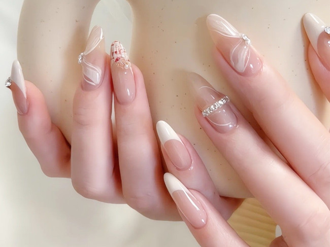 仙女風法式美甲，廣西學美甲零基礎