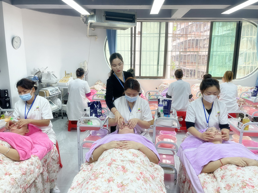 廣西皮膚管理美容師：換季如何正確護(hù)膚？