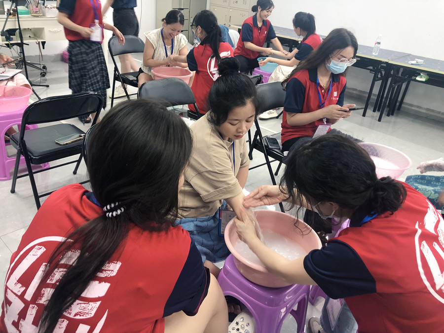 在家如何進(jìn)行手部護(hù)理？南寧美甲課堂花絮