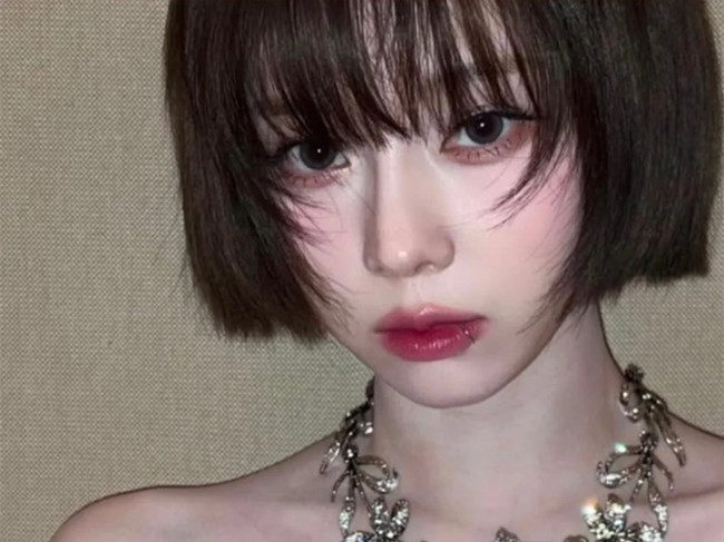 金玟庭眼妝教程，從零開始學(xué)化妝南寧