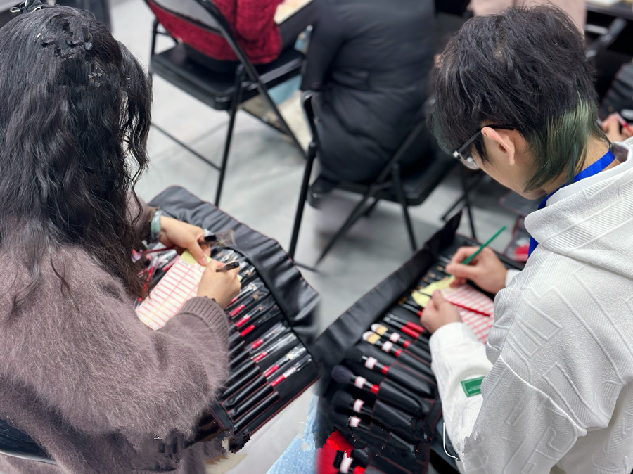 南寧化妝初學(xué)：化妝新手入門工具介紹