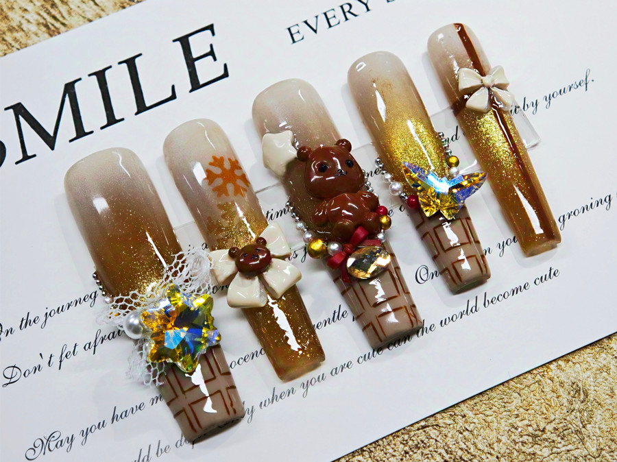 巧克力熊美甲，廣西美甲學(xué)徒熱門款推薦