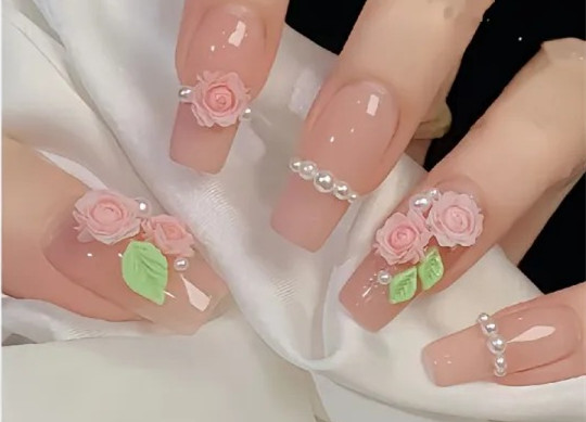甜美系開春美甲，南寧專業(yè)美甲師推薦