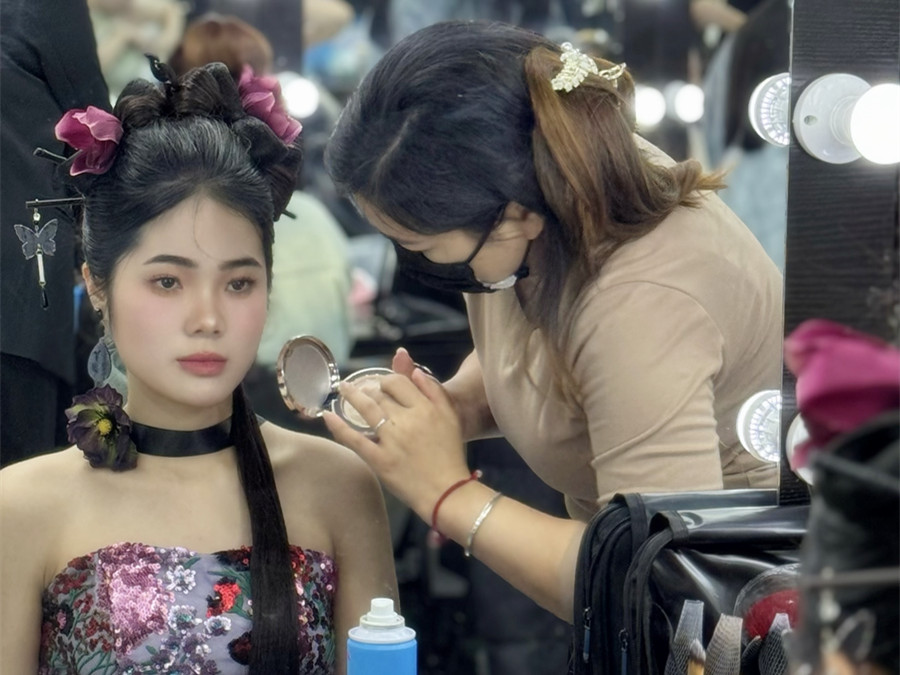 新中式妝容造型，從零學彩妝造型