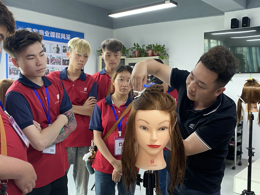 女士發(fā)尾分為哪幾類？廣西女士造型分享