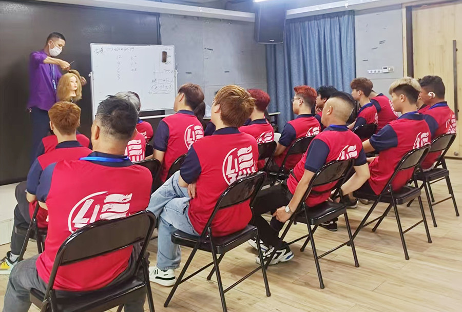 廣西學美發(fā)，廣西美業(yè)培訓學校推薦麗竹學校