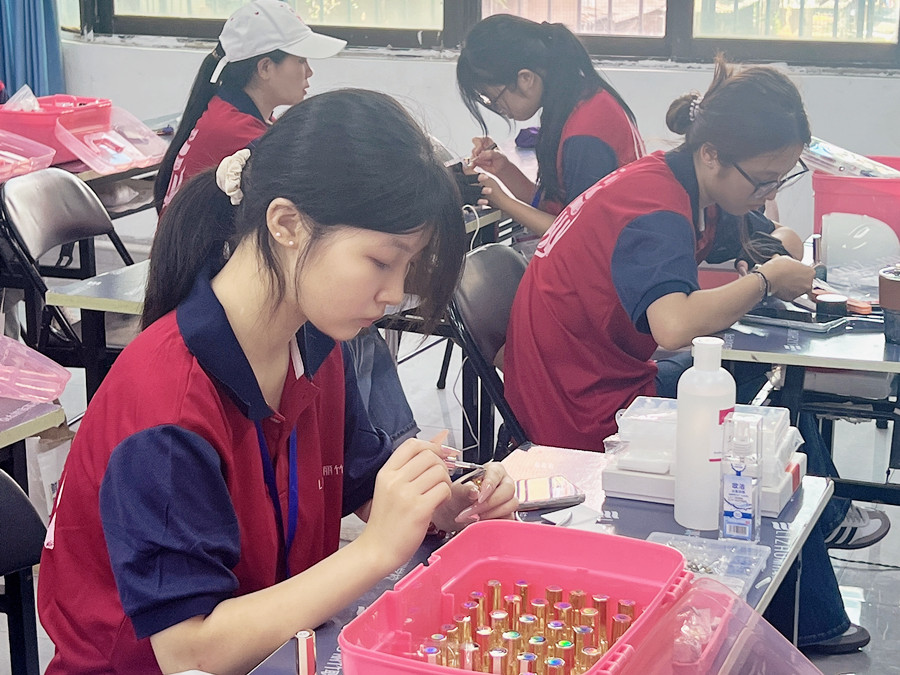 單色美甲練習(xí)，南寧美甲課堂隨拍