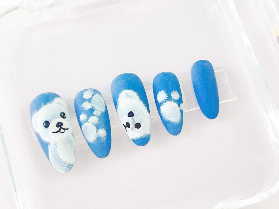 毛絨搓搓熊卡通美甲，南寧美甲進修深造作品